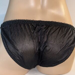 Vintage Panties Frilly Lace Satin Bows & Slinky Nylon‎ Black String Bikini Sz M